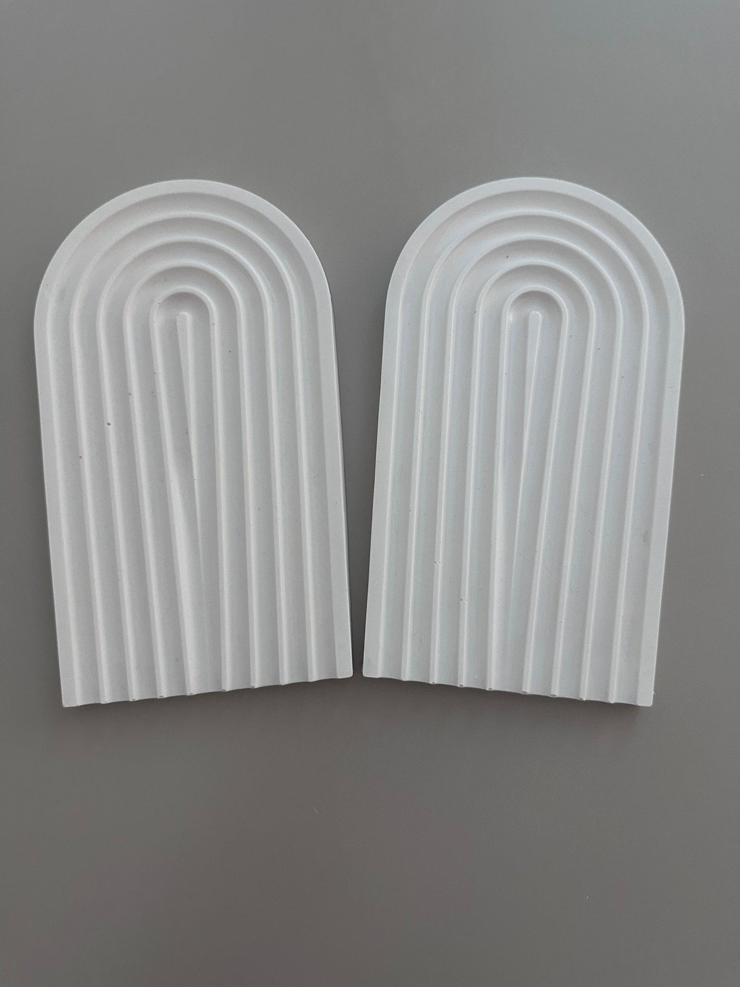 Arch Tray